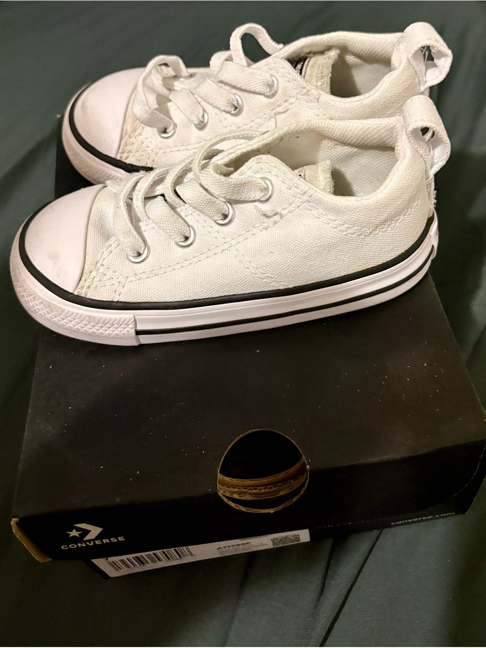 Converse Kids White Canvas Low-Top Sneakers with Black Stripe